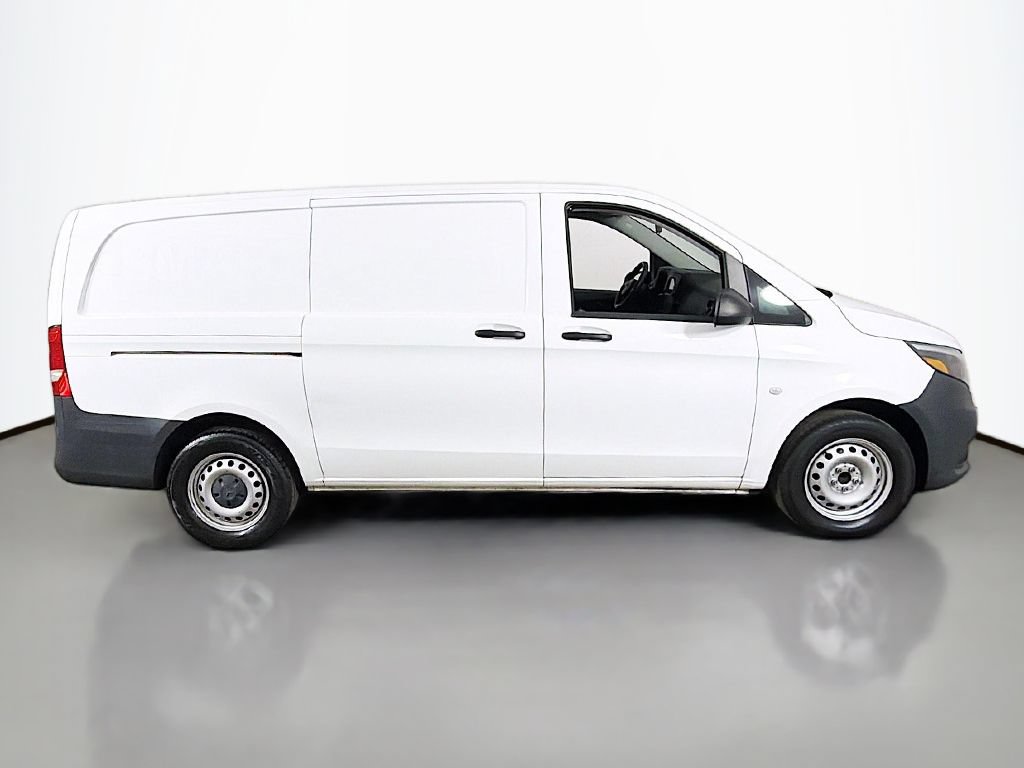 Used 2022 Mercedes-Benz Metris image 11