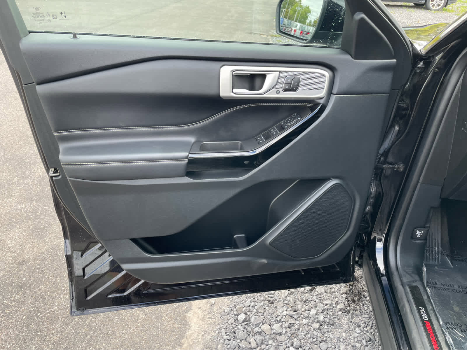 Used 2023 Ford Explorer ST w/ Equipment Group 401A image 12