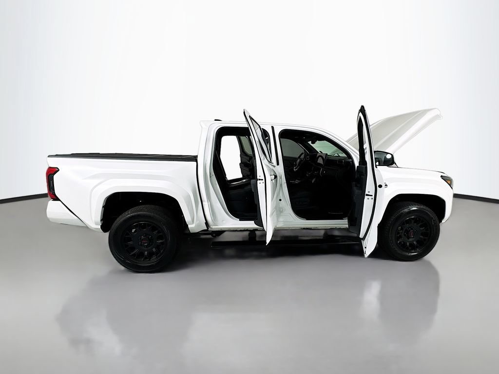 Used 2024 Toyota Tacoma Limited w/ Limited Package (LT) AWD/4WD image 27