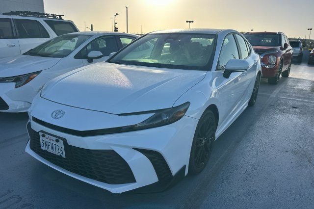 Certified 2025 Toyota Camry SE