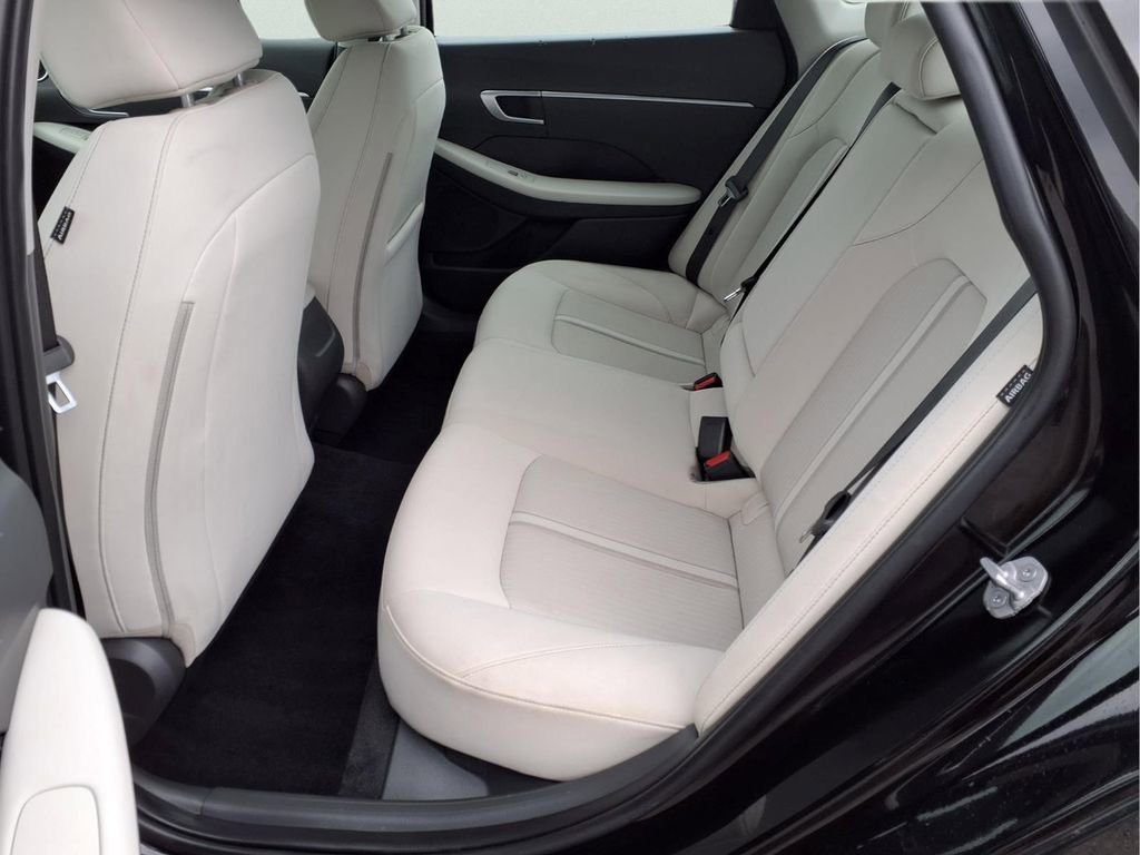 Used 2025 Hyundai Sonata SEL FWD image 22