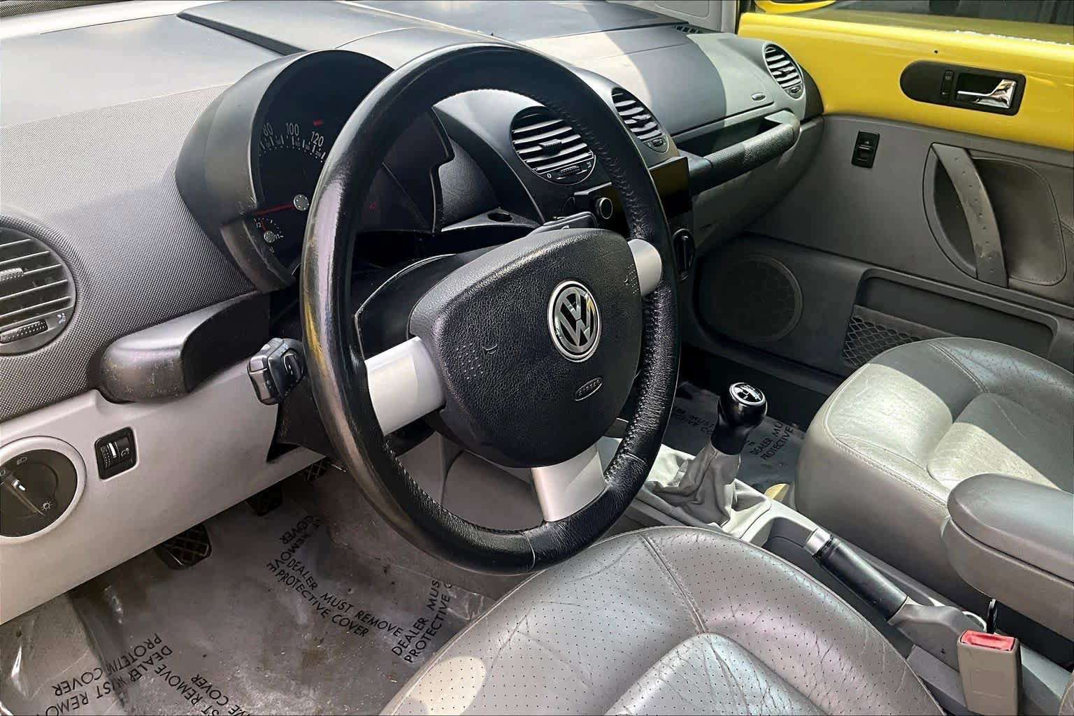 Used 2001 Volkswagen Beetle GLX FWD image 17