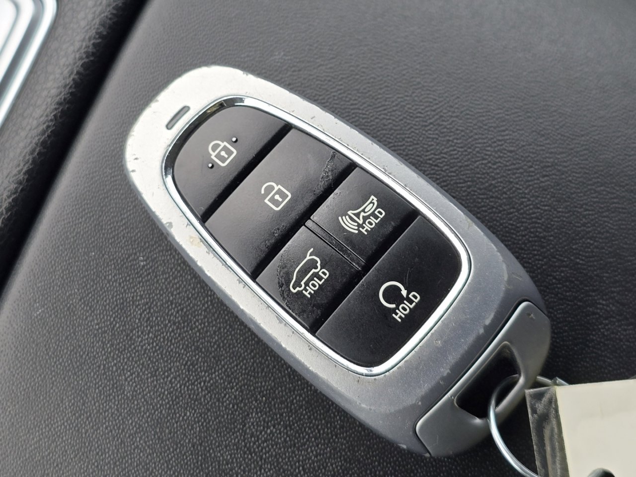 Used 2023 Hyundai Santa Fe SEL image 33