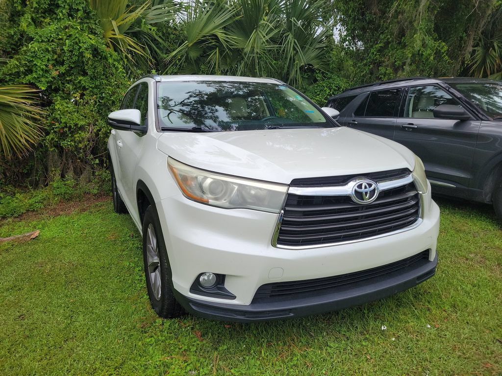 Used 2015 Toyota Highlander XLE FWD image 10