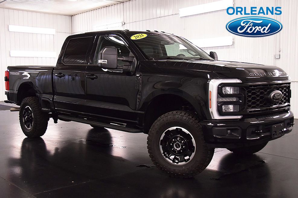 Used 2025 Ford F250 XLT w/ Black Appearance Package