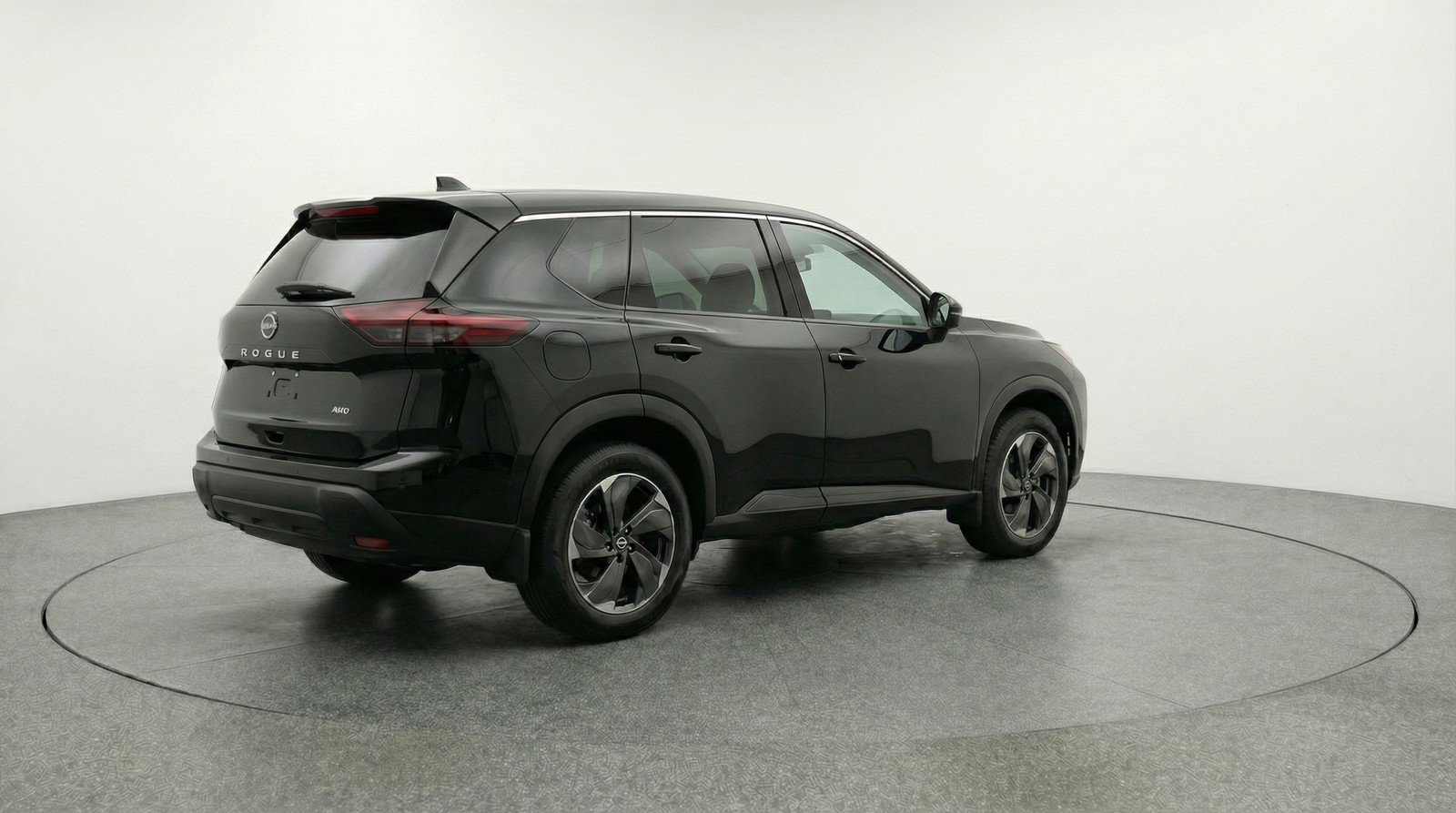 Used 2025 Nissan Rogue SV FWD image 9