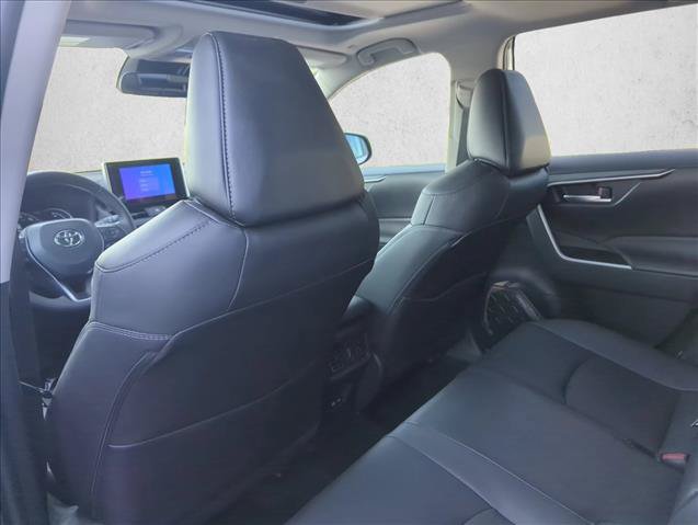 Used 2023 Toyota RAV4 XLE Premium AWD/4WD image 23