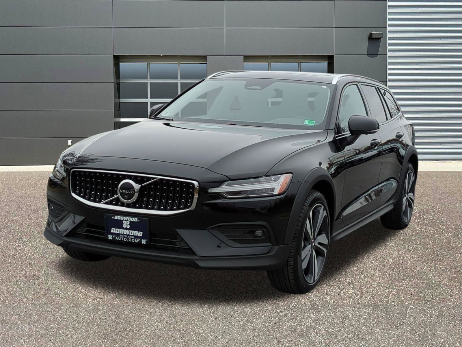 New 2026 Volvo V60 B5 Cross Country Plus w/ Protection Package Premier AWD/4WD image 3