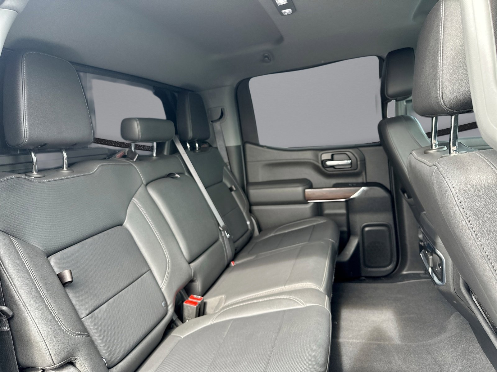 Used 2021 GMC Sierra 1500 SLT image 33