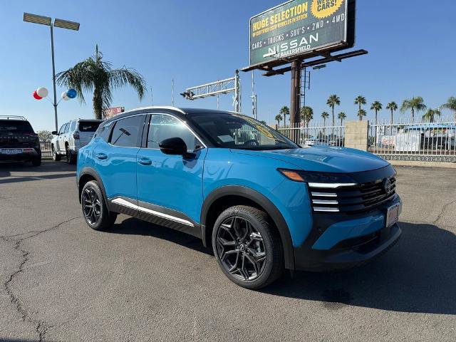 New 2025 Nissan Kicks SR