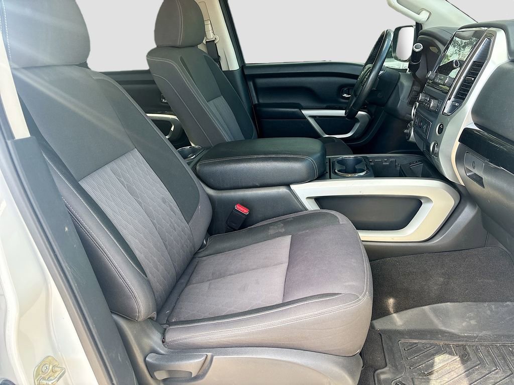 Used 2021 Nissan Titan SV w/ SV Convenience Package AWD/4WD image 26