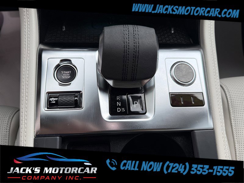 Used 2024 Jaguar F-PACE R-Dynamic S image 4