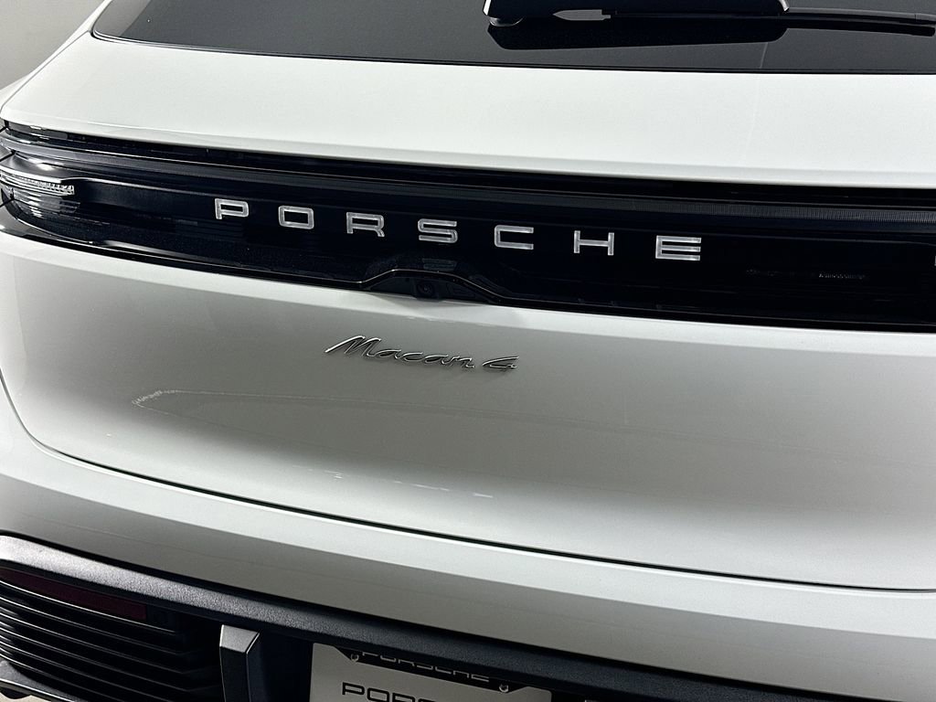 Certified 2024 Porsche Macan 4 Electric image 33