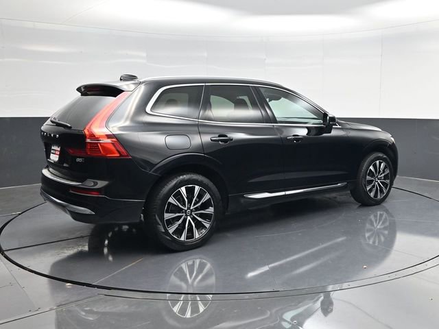 Used 2023 Volvo XC60 B5 Plus w/ Protection Package Premier image 3