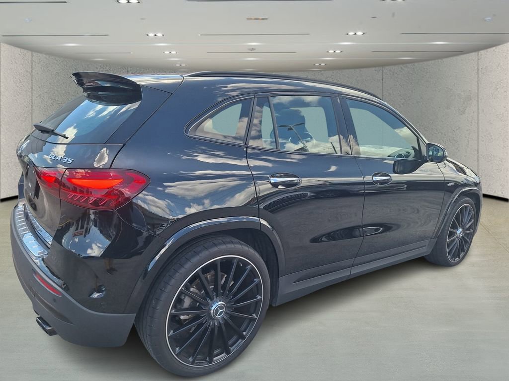Used 2025 Mercedes-Benz GLA 35 AMG 4MATIC image 4