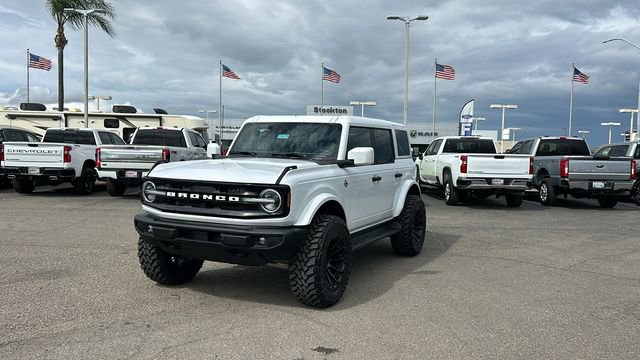New 2026 Ford Bronco Outer Banks image 8