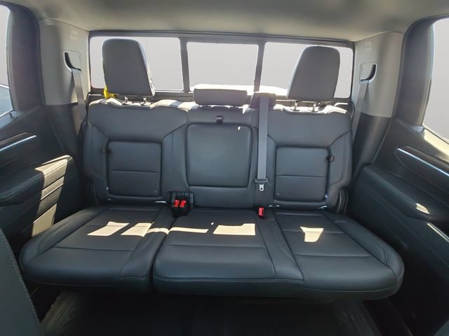 Used 2025 Chevrolet Silverado 1500 LT Trail Boss w/ Convenience Package II AWD/4WD image 16