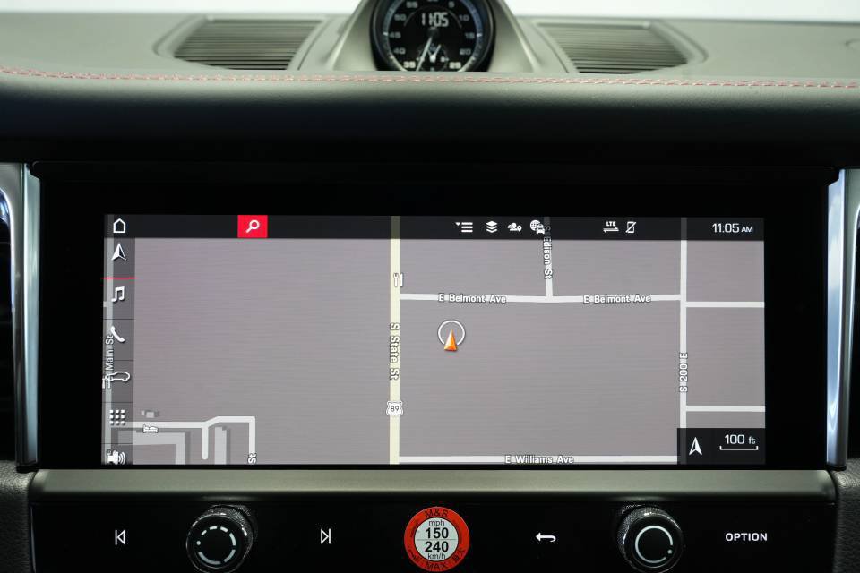 Certified 2026 Porsche Macan Turbo AWD/4WD image 20