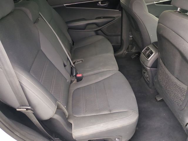 Used 2020 Kia Sorento S image 27