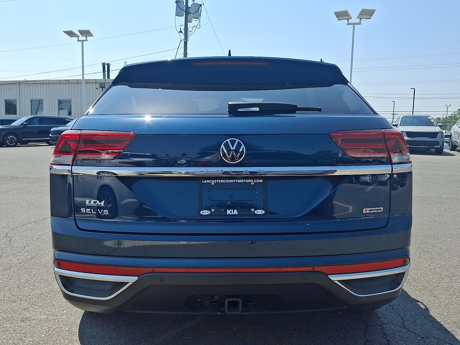 Used 2021 Volkswagen Atlas Cross Sport SEL Premium AWD/4WD video 5