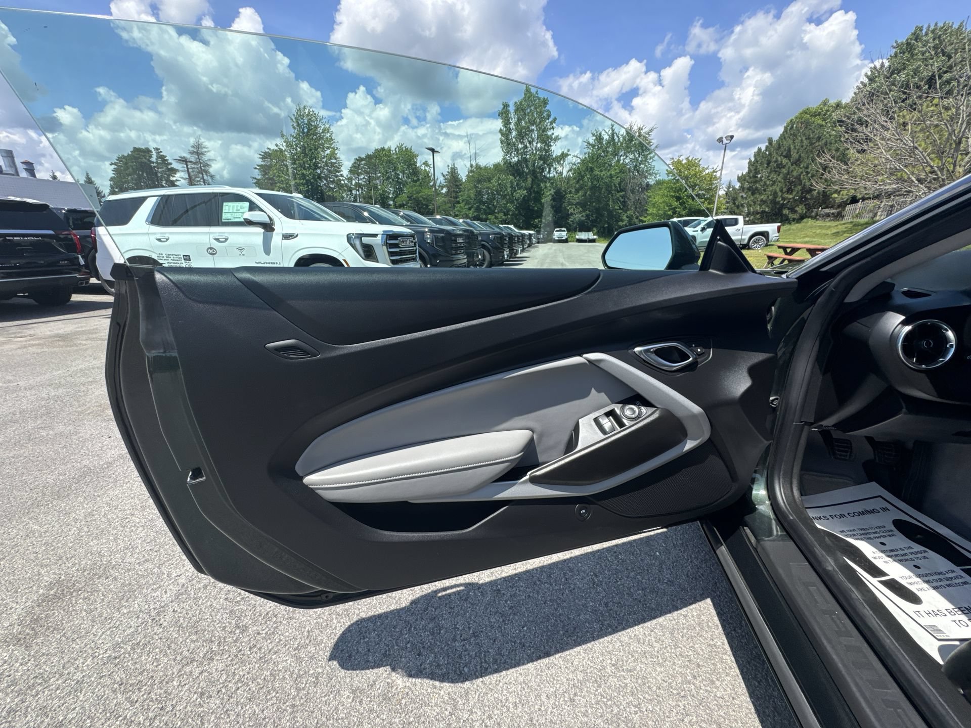 Used 2020 Chevrolet Camaro LT RWD image 22