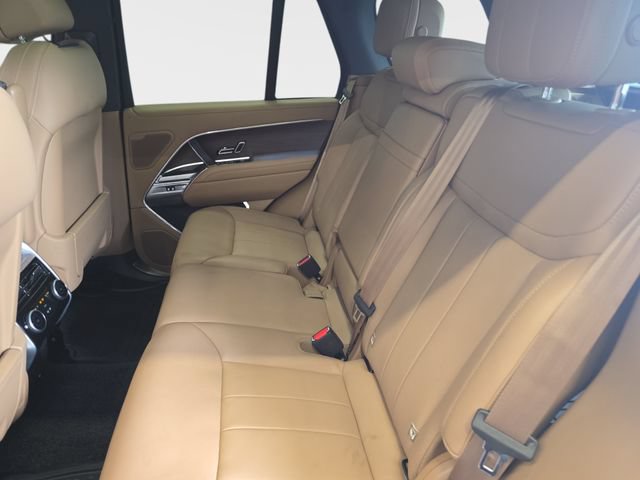 Certified 2025 Land Rover Range Rover SE AWD/4WD image 16