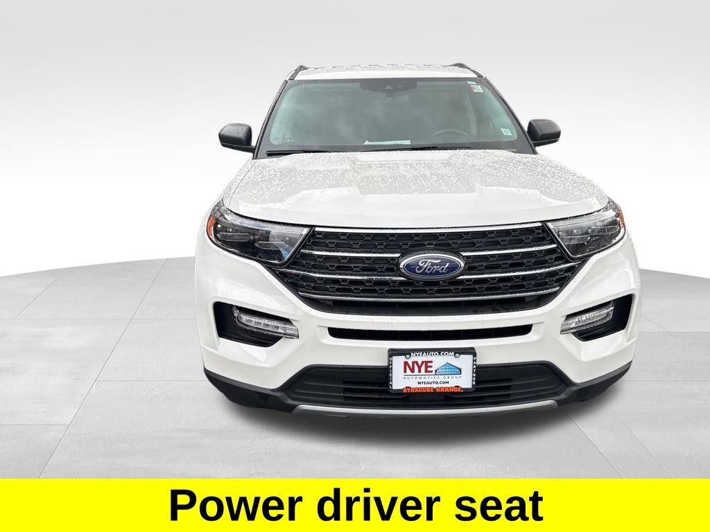 Used 2022 Ford Explorer XLT w/ Equipment Group 202A image 9