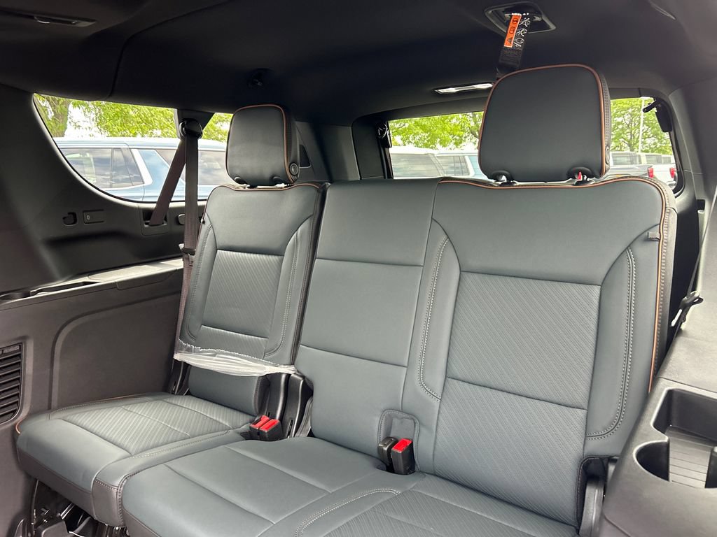 New 2026 GMC Yukon XL AT4 AWD/4WD image 35