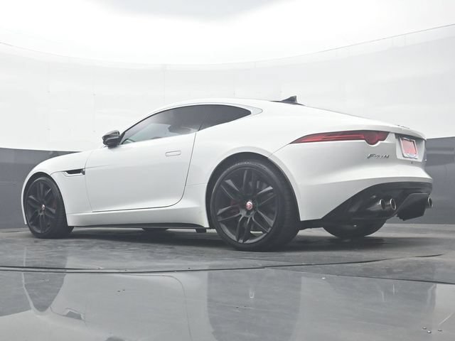 Used 2015 Jaguar F-TYPE R RWD image 29