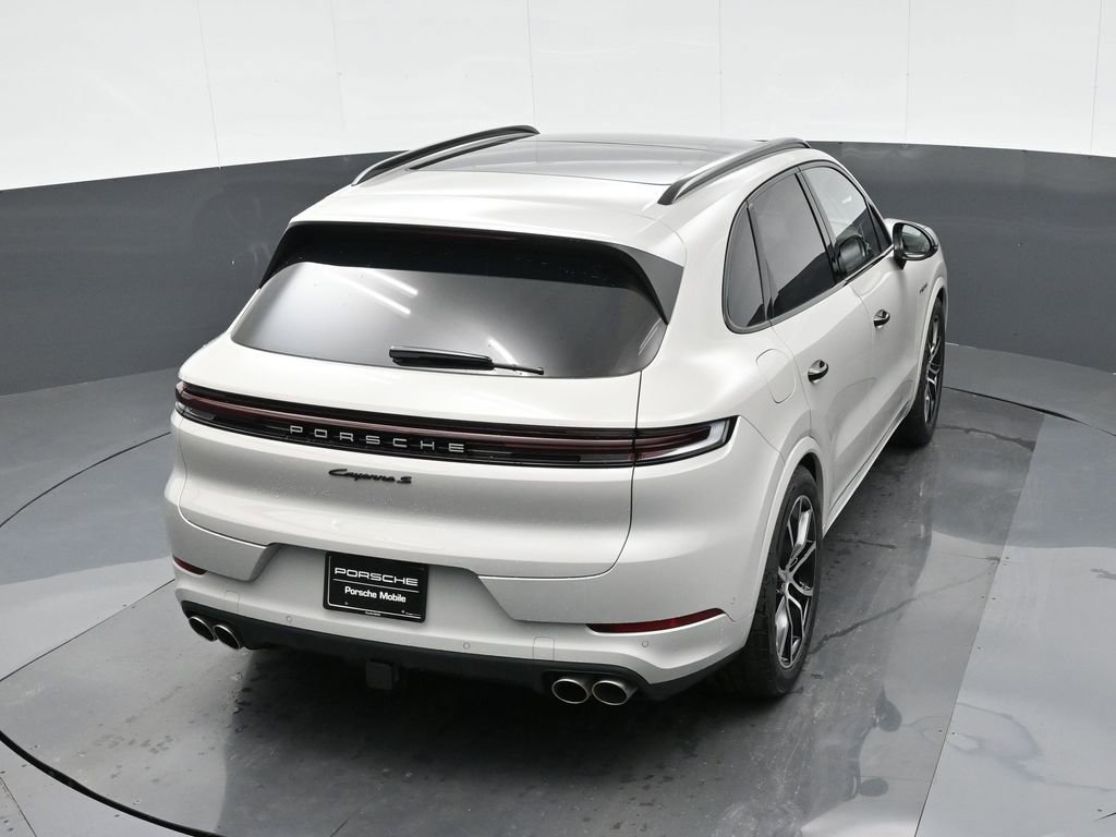 New 2026 Porsche Cayenne S image 29