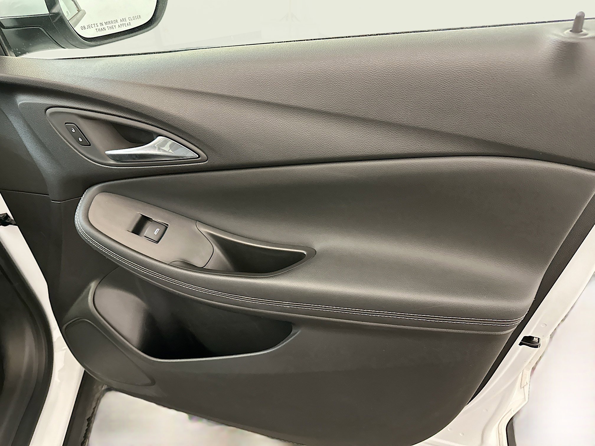 Used 2025 Buick Encore GX Preferred image 32