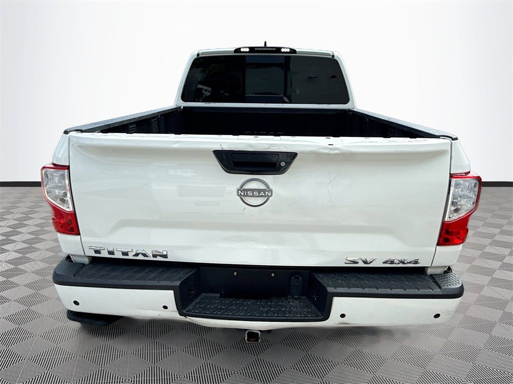Used 2024 Nissan Titan SV w/ Accessory Utility Package image 6