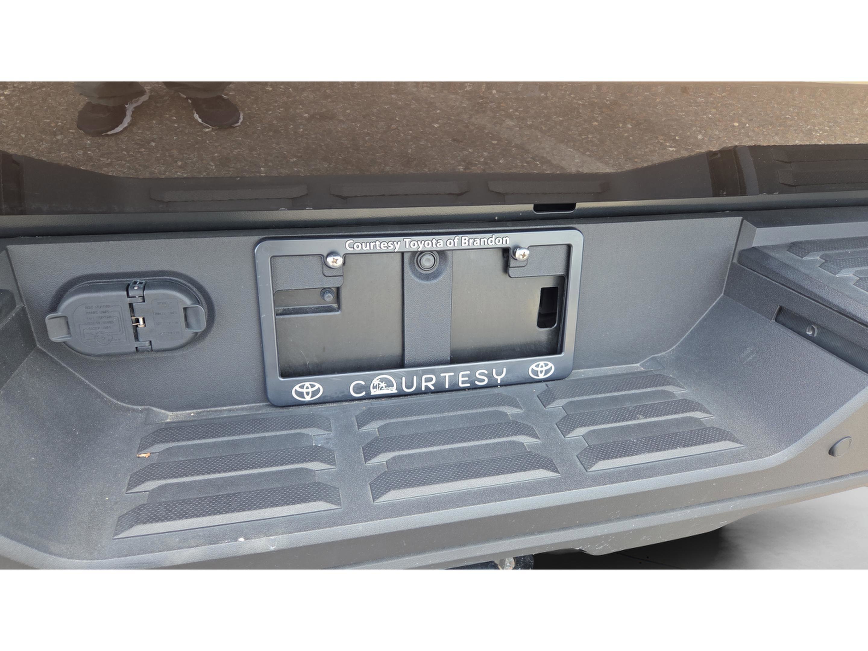 Used 2025 Toyota Tundra Limited w/ TRD Off-Road Package image 11