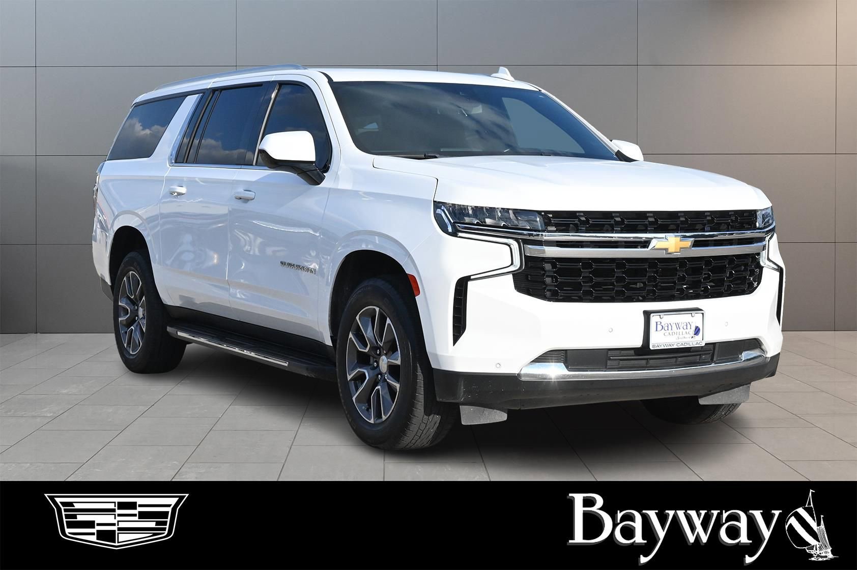 Used 2023 Chevrolet Suburban LS w/ Driver Alert Package RWD image 3