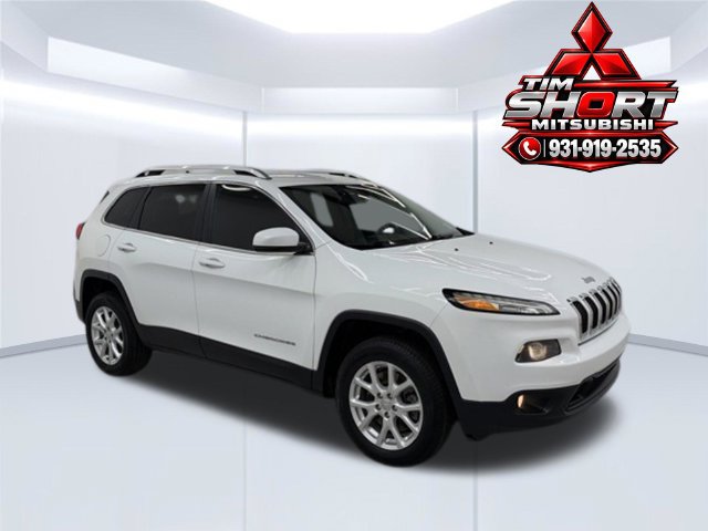 Used 2016 Jeep Cherokee Latitude w/ Safety/Convenience Group FWD image 1