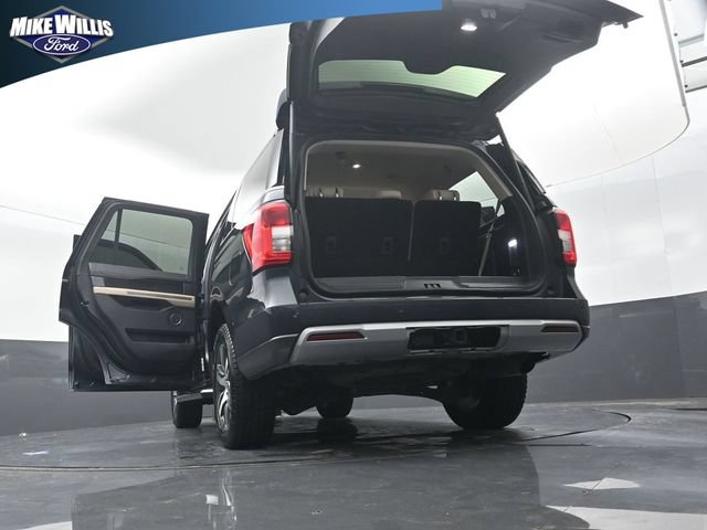 Used 2023 Ford Expedition XLT RWD image 30