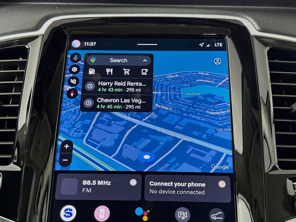 Certified 2025 Volvo XC90 B6 Plus AWD/4WD image 13