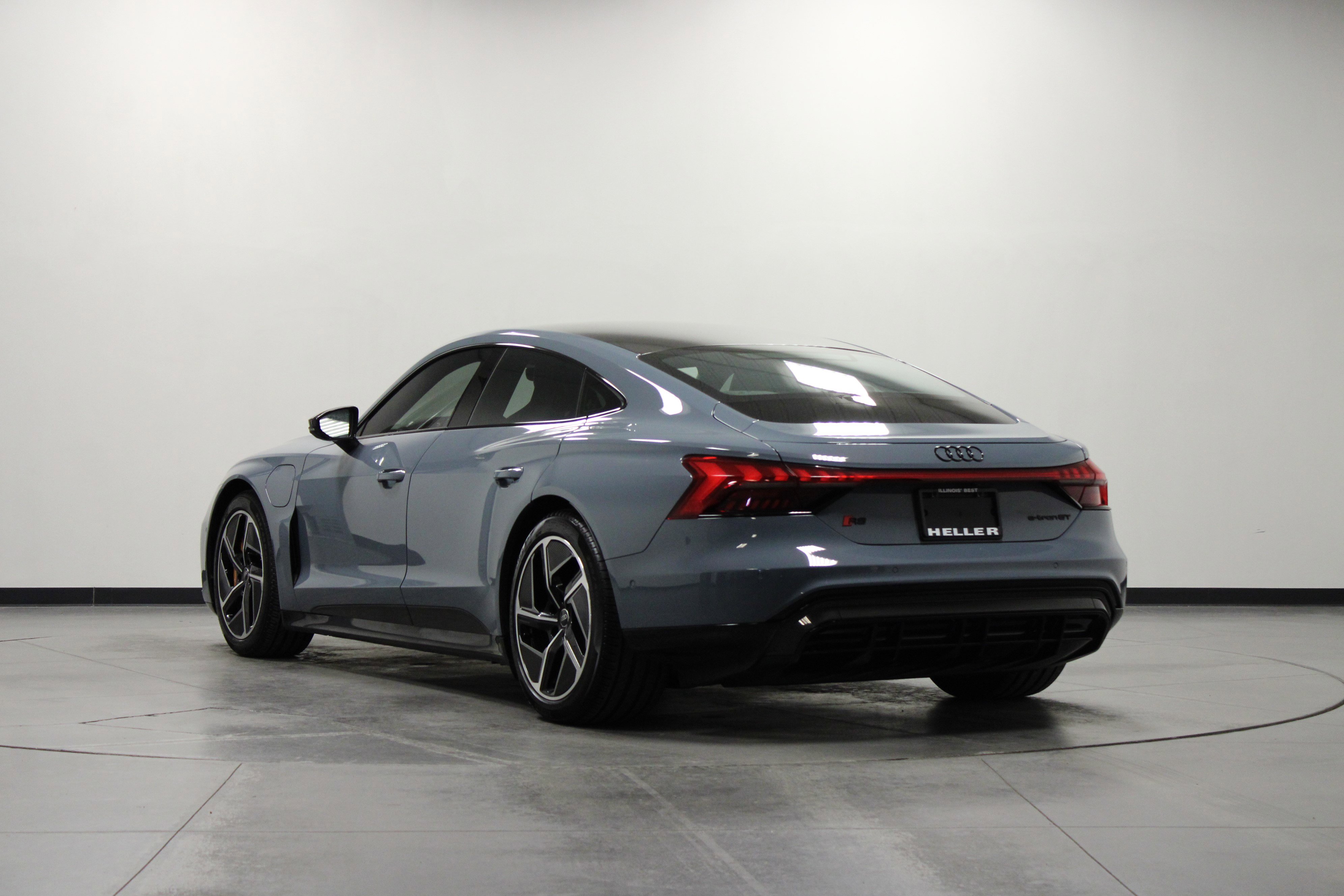 Used 2023 Audi RS e-tron GT w/ Carbon Performance Package image 6