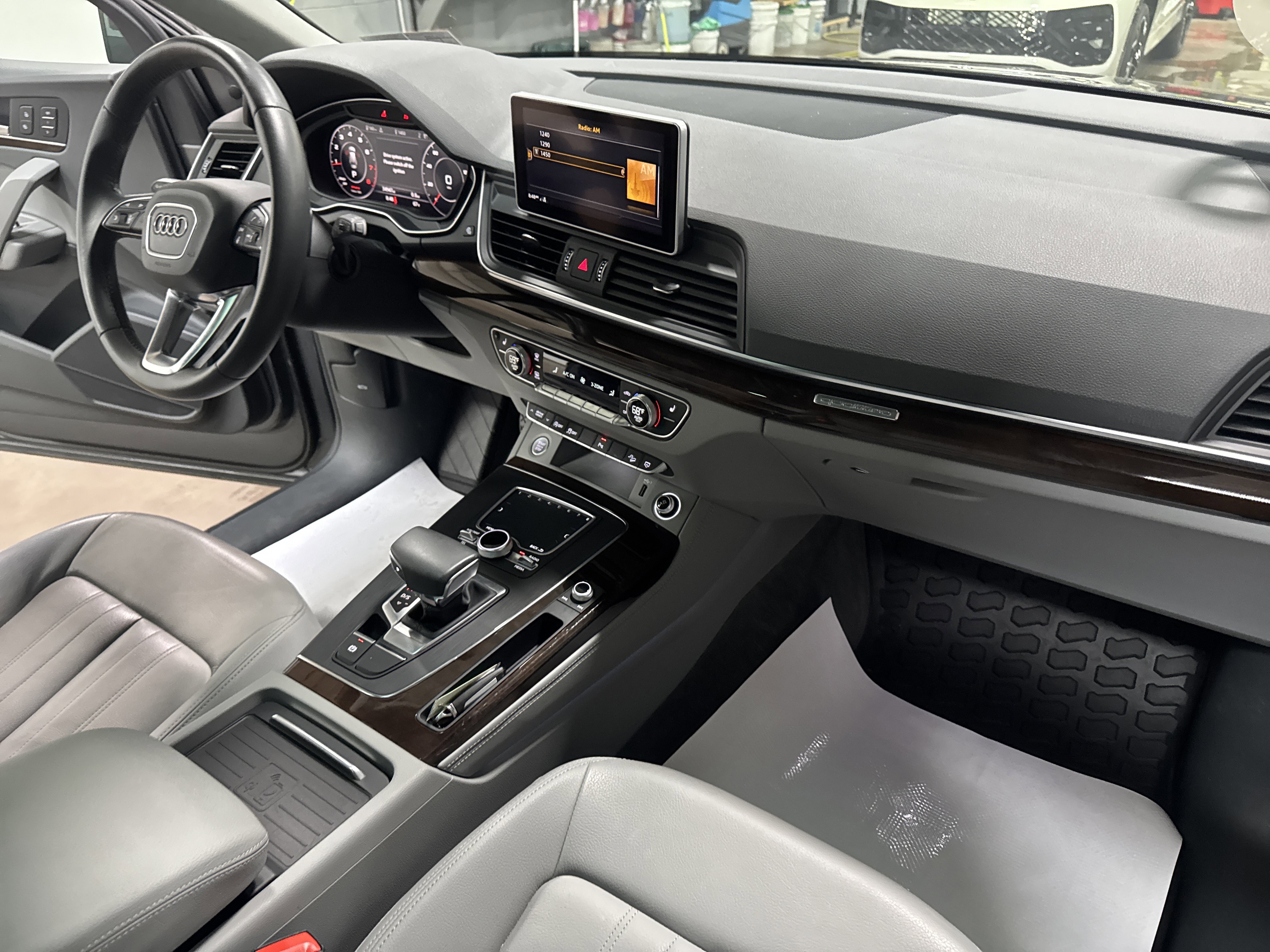 Used 2019 Audi Q5 2.0T Premium Plus w/ Premium Plus Package image 42