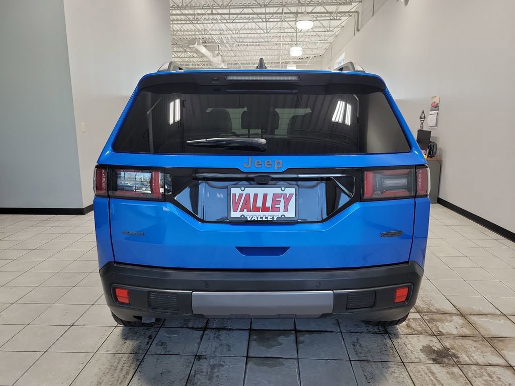 New 2026 Jeep Cherokee Overland w/ Trailer Tow Group image 5