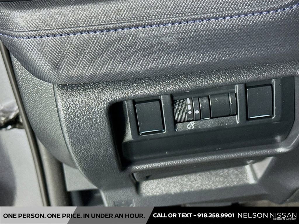 Used 2025 Subaru Forester Premium image 10