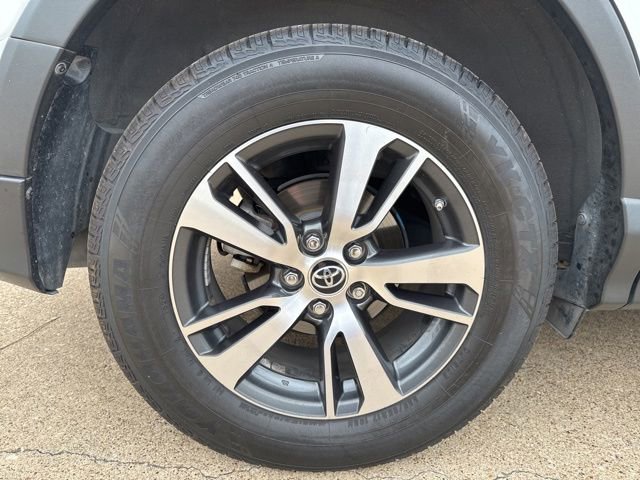 Used 2018 Toyota RAV4 XLE w/ Plus Extra Value Package FWD image 6