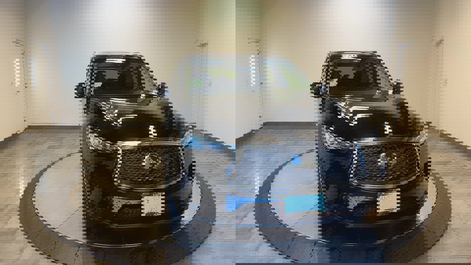 Certified 2025 INFINITI QX50 Luxe image 3