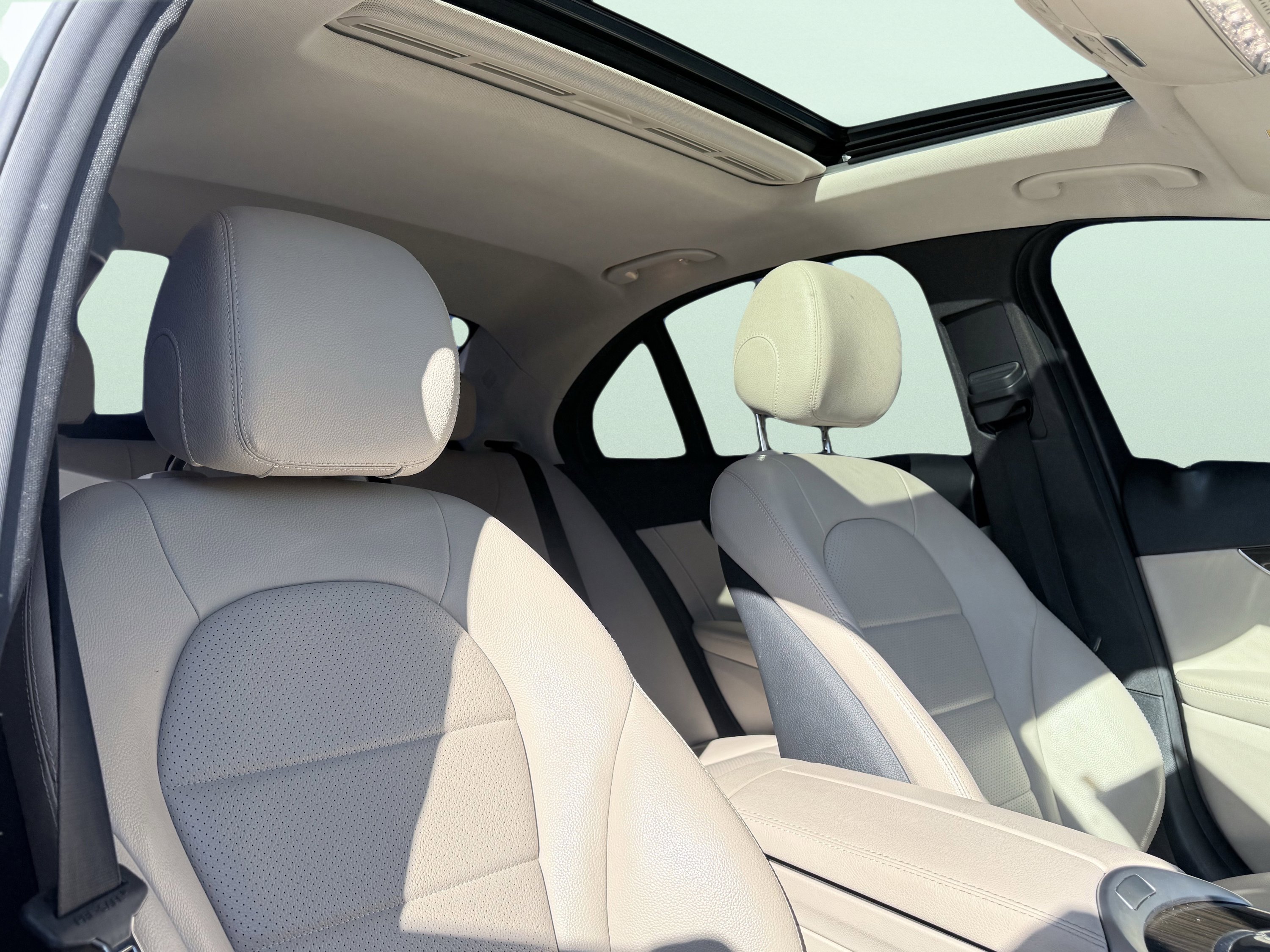 Used 2021 Mercedes-Benz C 300 Sedan image 26