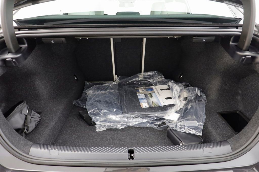 New 2026 BMW 530i xDrive w/ Premium Package image 18