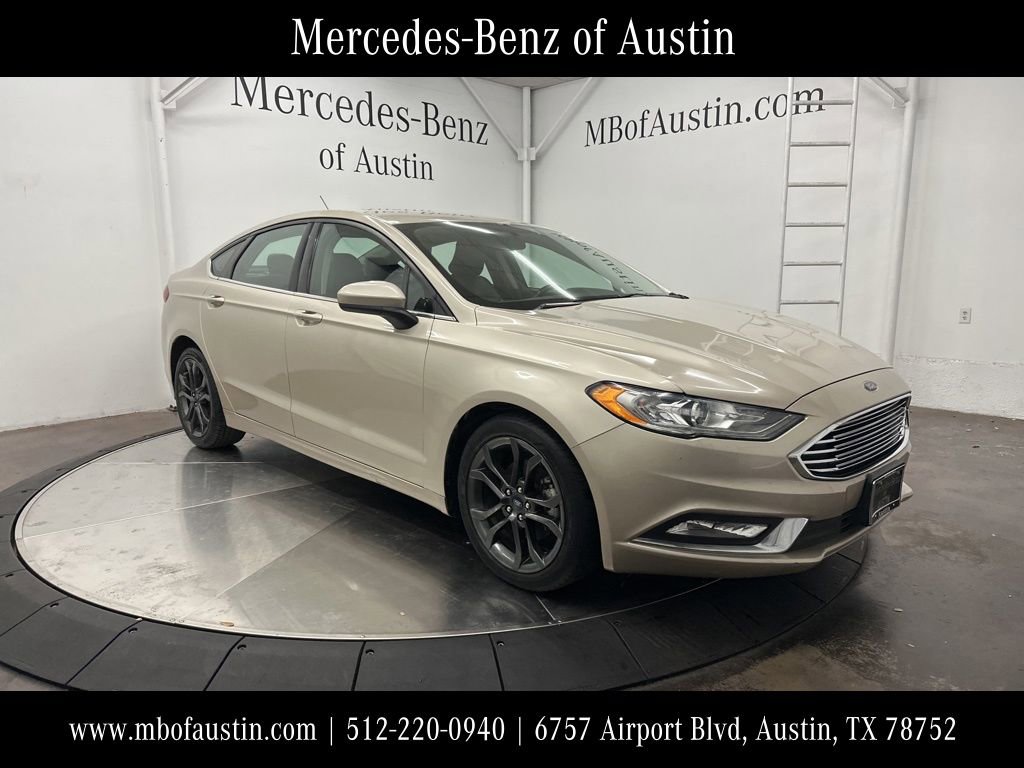 Used 2018 Ford Fusion SE w/ Equipment Group 201A image 1