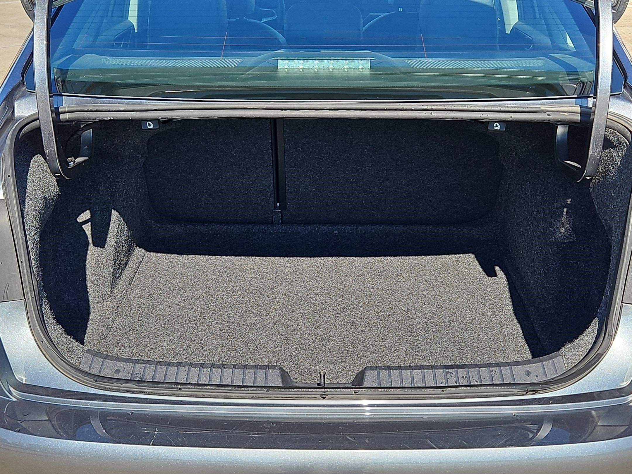 Used 2024 Volkswagen Jetta SE image 29