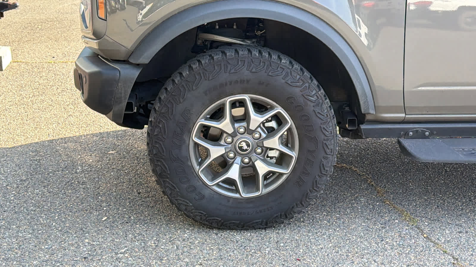 Used 2025 Ford Bronco Badlands AWD/4WD image 9
