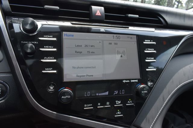 Used 2020 Toyota Camry XSE image 31