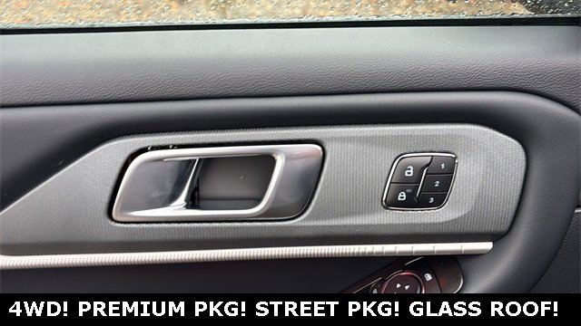 New 2026 Ford Explorer ST-Line w/ ST-Line Street Pack image 9